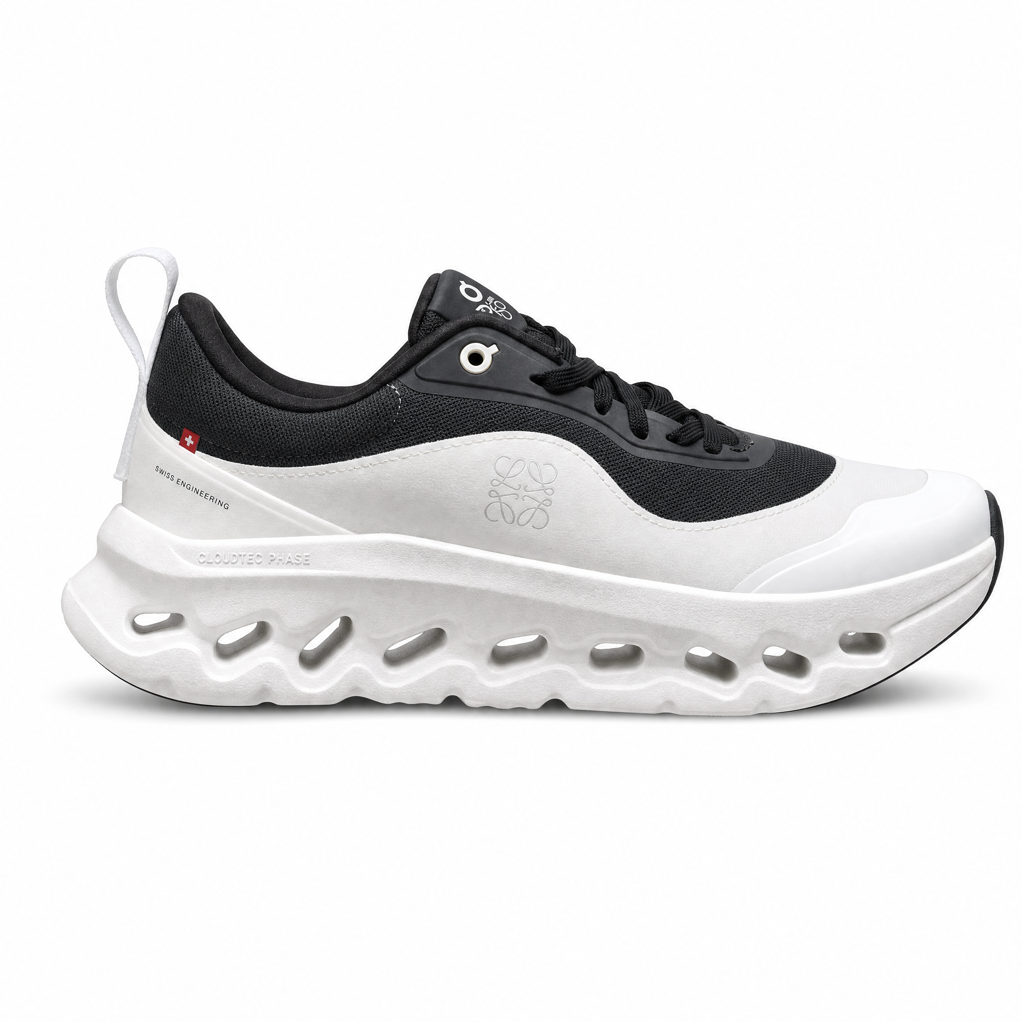 On x Loewe - White Black
